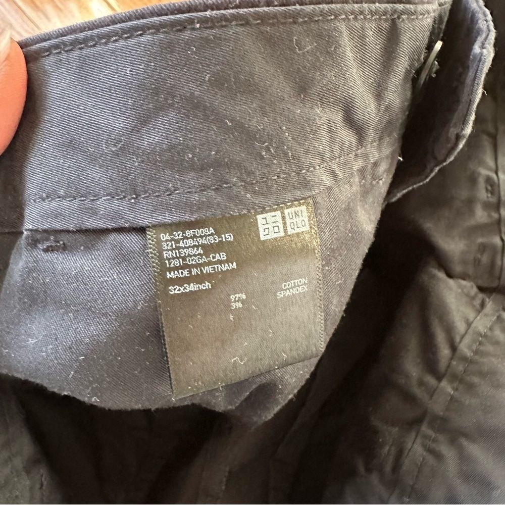 NWOT 32x30L Men’s Uniqlo Navy Blue Classic Slim Straight Fit Chino Style Pants - Picture 6 of 6